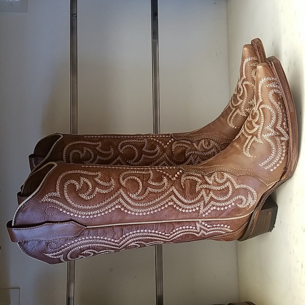 New Womens Circle G by Corral L5893